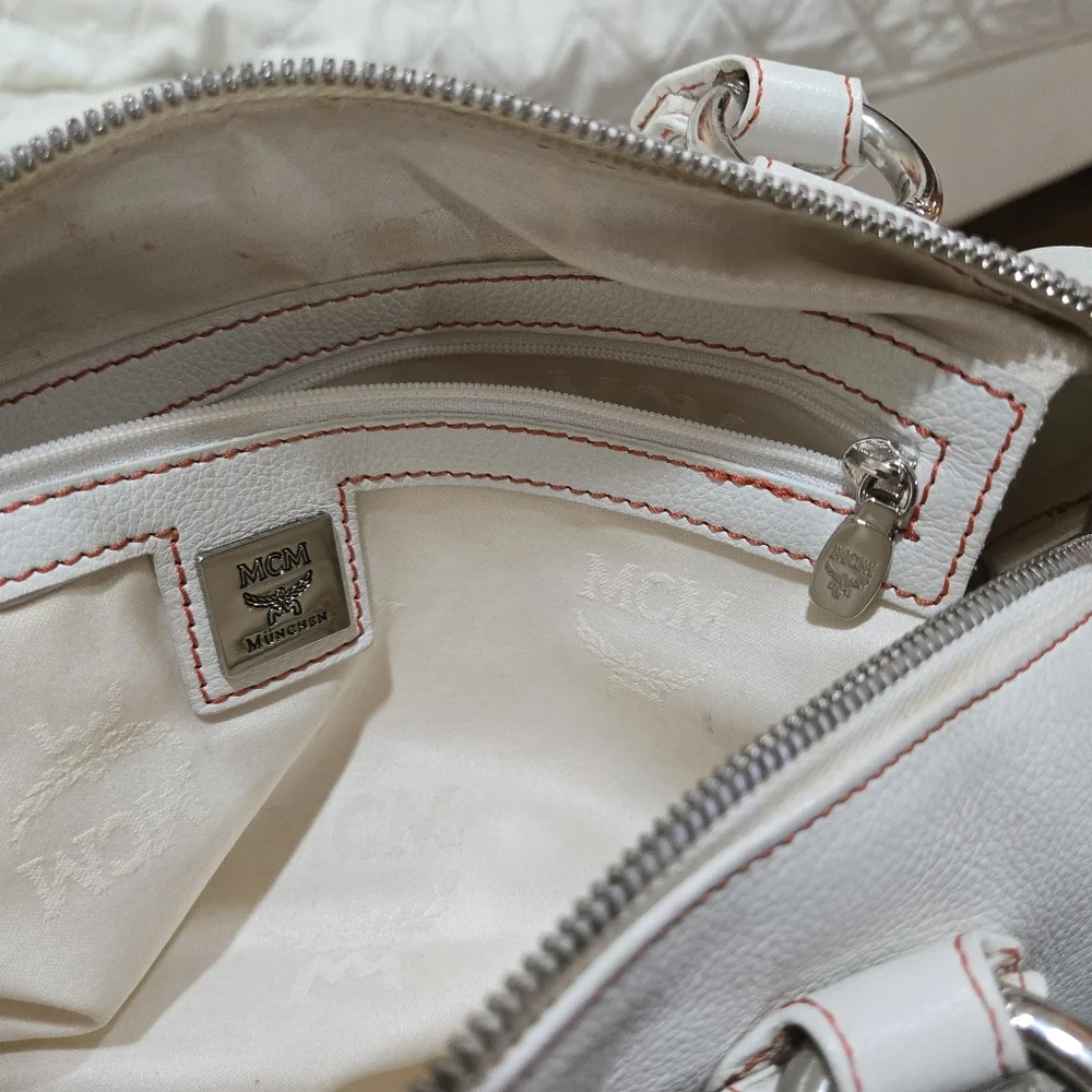 MCM White Leather Women's Barrel Shaped Bag - Picture 7 of 16
